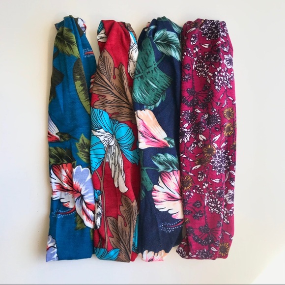 Accessories - 🆕 4 Pack floral pattern yoga headbands